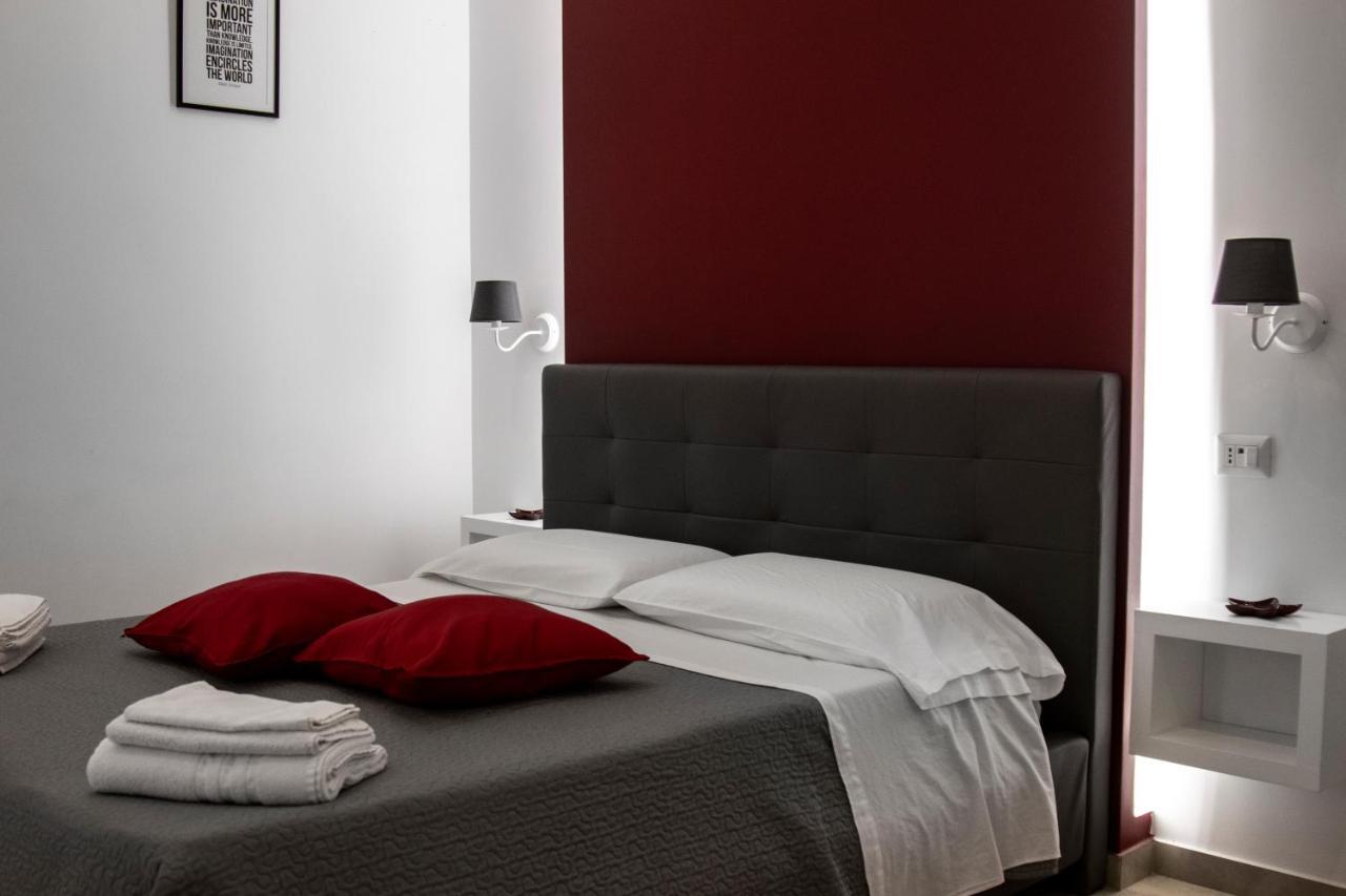 Aurora Luxury Rooms Napoli Bagian luar foto